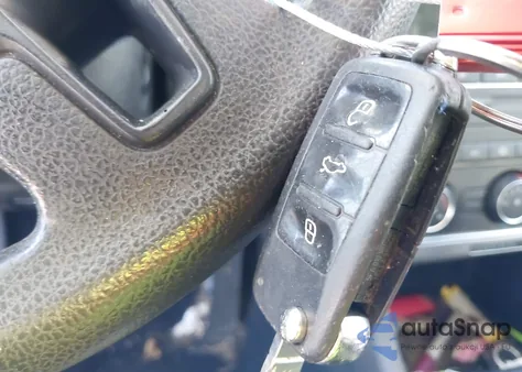 2014 Volkswagen Passat S z USA, uszkodzony, nr VIN 1VWAS7A31EC111580